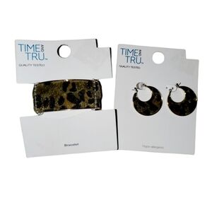 NEW Time and Tru Faux Fur Earring and Bracelet Set